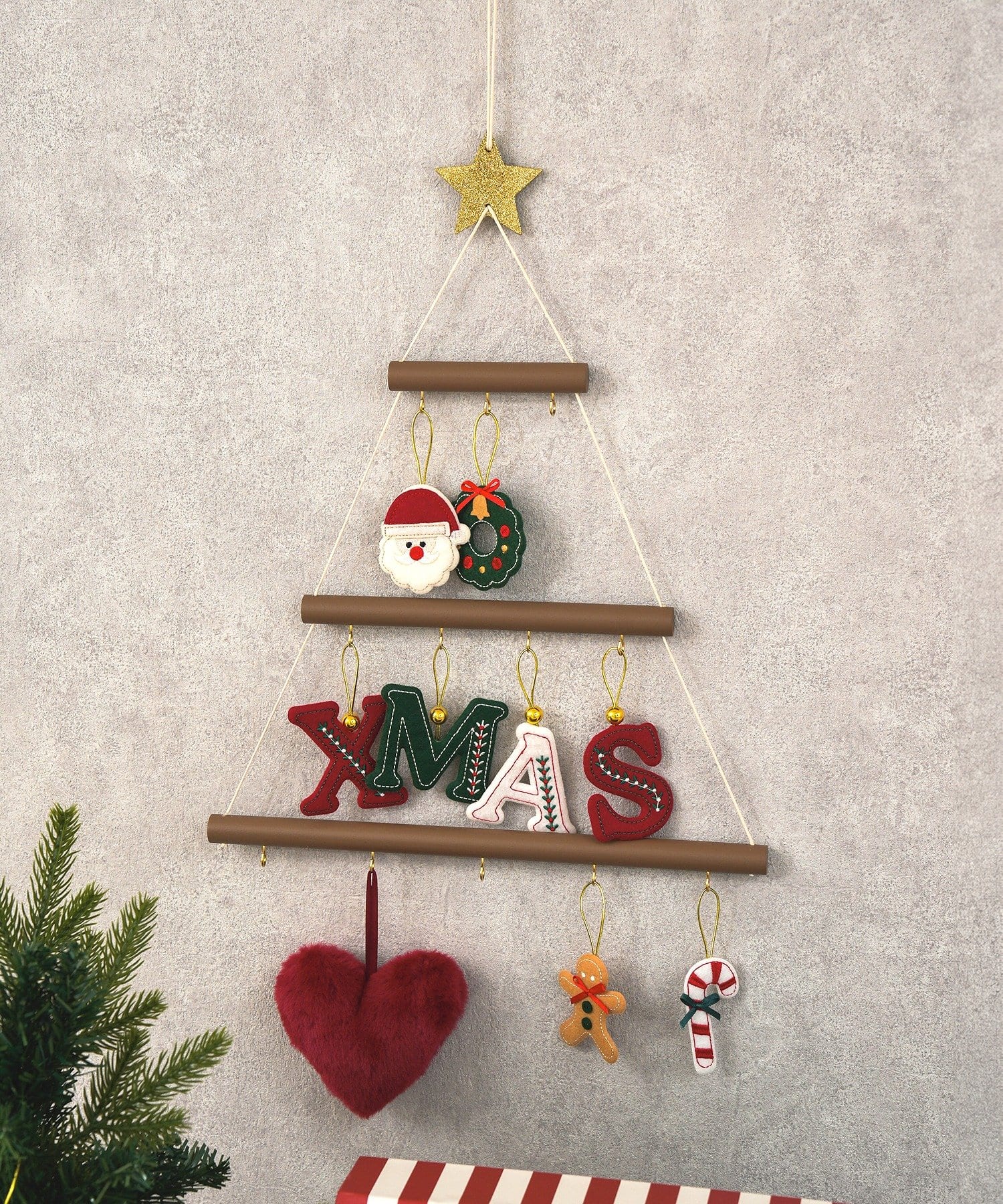 Christmas Wall Tree with Set of 4 Felt Ornaments